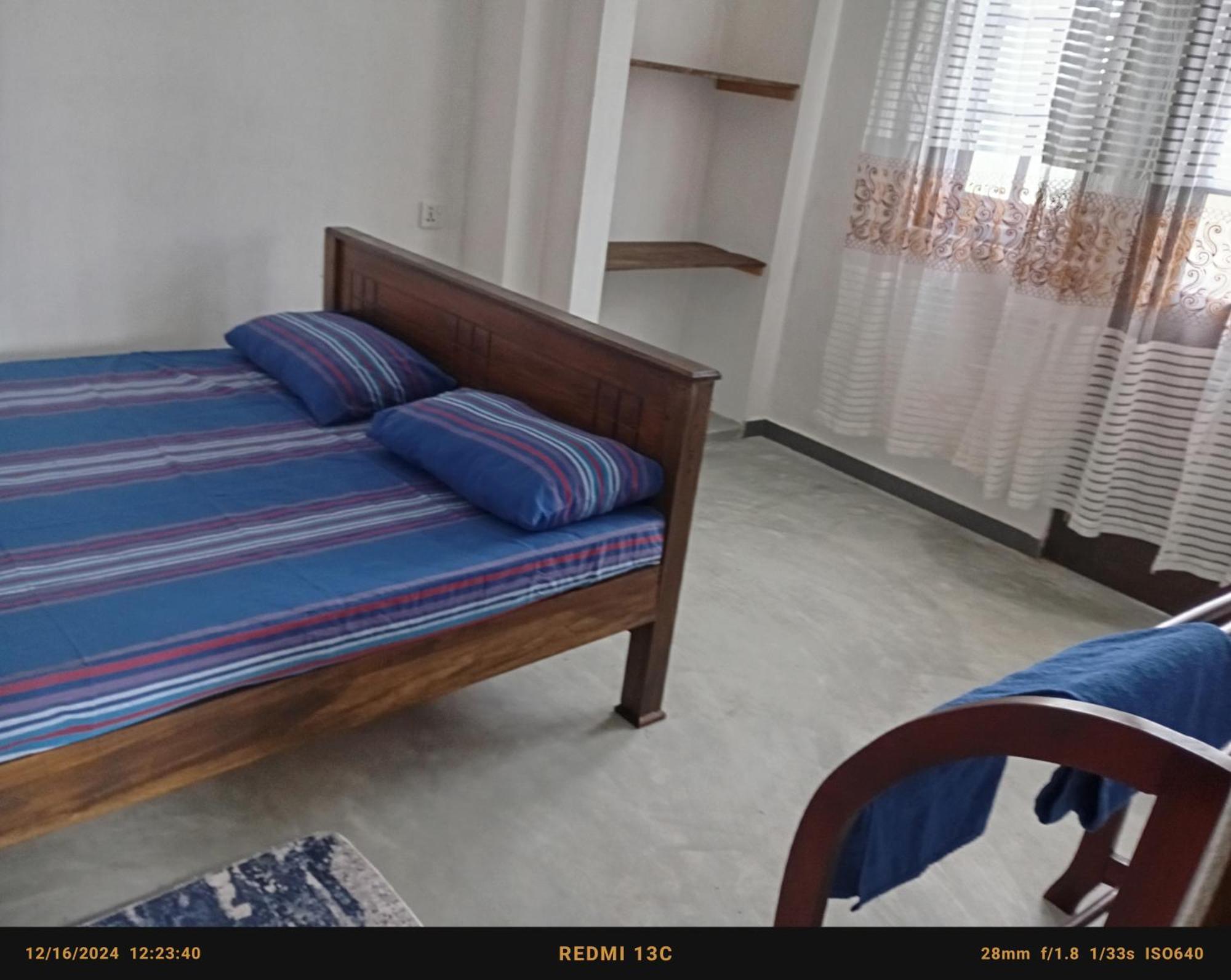 Southern Beach Surf Lodge Ahangama Oda fotoğraf
